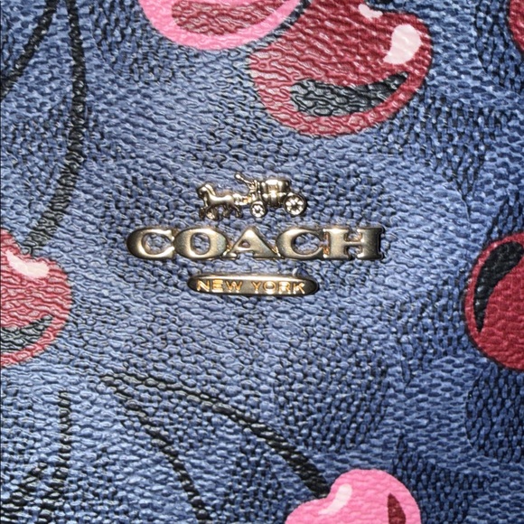 NWT Coach Cherry Print CityTote and Wallet Set -Navy Blue Pink Incl DB,Charm - Picture 3 of 15